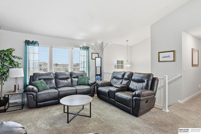 7801 N 147th Avenue, Bennington, NE 68007