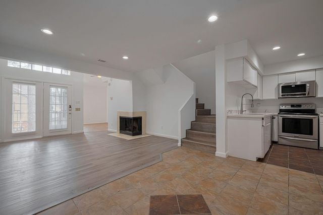 16800 Sugar Pine Drive D 28, Houston, TX 77090