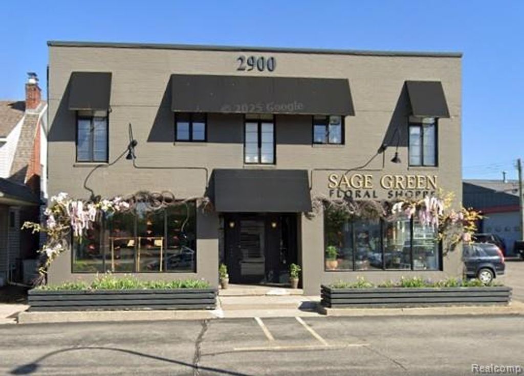 2900 Orchard Lake Road 3, Keego Harbor, MI 48320