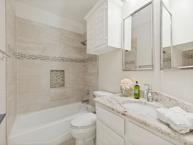 4010 Rive Lane, Addison, TX 75001