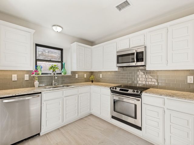 4010 Rive Lane, Addison, TX 75001