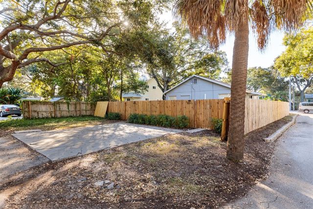 857 22ND AVENUE N 857, St Petersburg, FL 33704