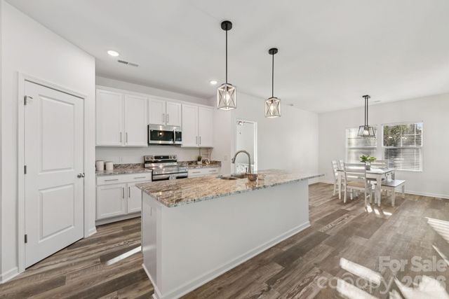 3567 Farmfield Drive, Claremont, NC 28610