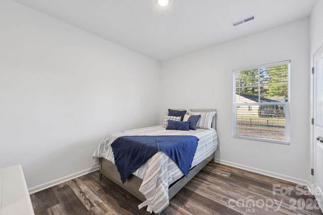 3567 Farmfield Drive, Claremont, NC 28610