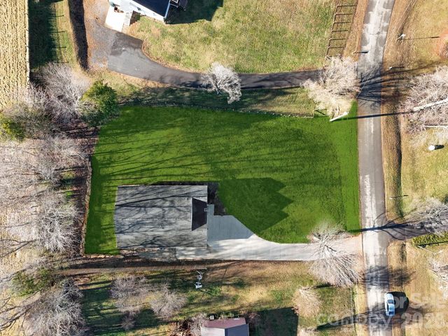 3567 Farmfield Drive, Claremont, NC 28610