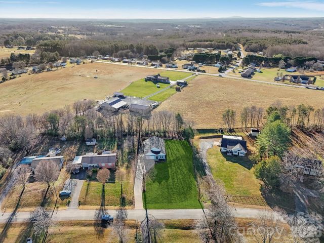 3567 Farmfield Drive, Claremont, NC 28610