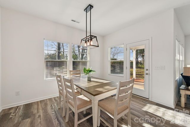 3567 Farmfield Drive, Claremont, NC 28610