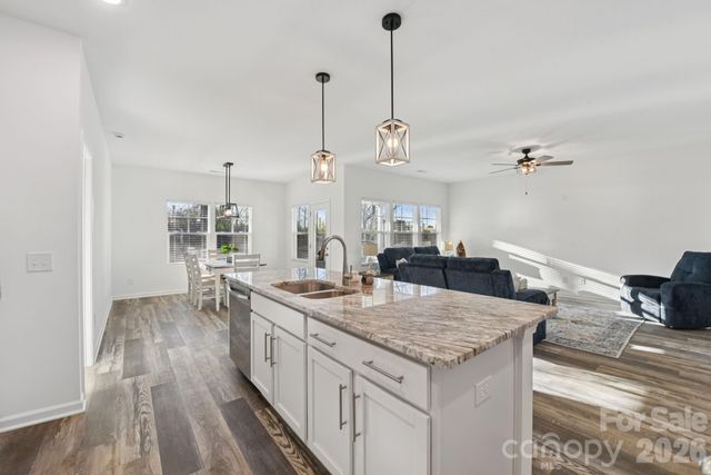 3567 Farmfield Drive, Claremont, NC 28610