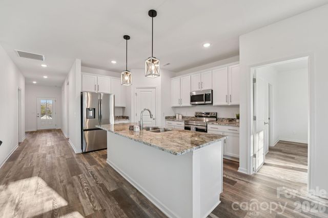 3567 Farmfield Drive, Claremont, NC 28610