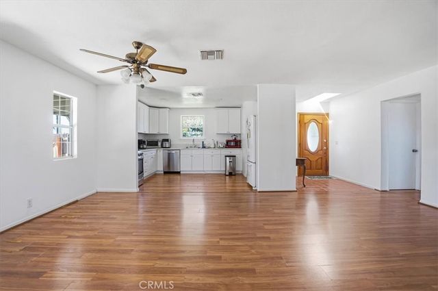 732 N Hartley, West Covina, CA 91790