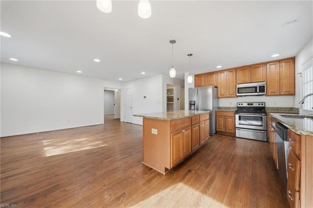 1332 Carlton CT, Norfolk, VA 23503