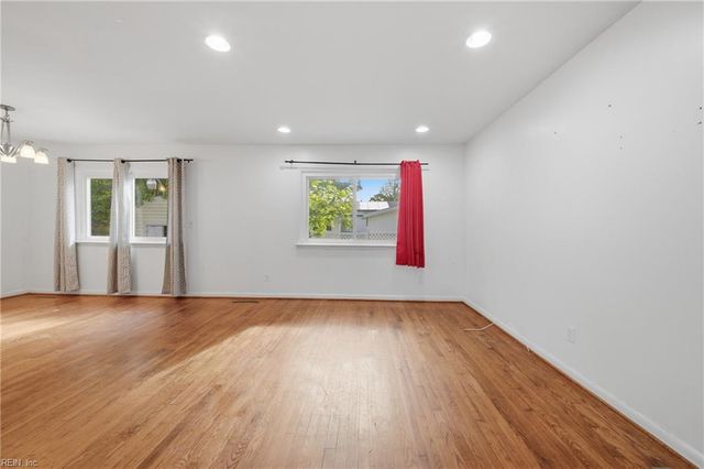 1332 Carlton CT, Norfolk, VA 23503
