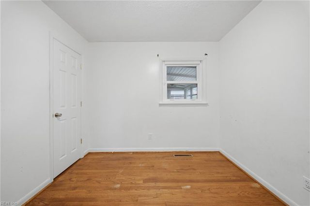 1332 Carlton CT, Norfolk, VA 23503