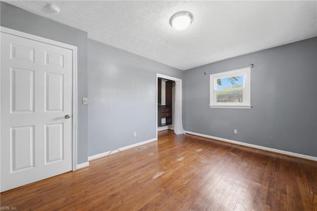 1332 Carlton CT, Norfolk, VA 23503