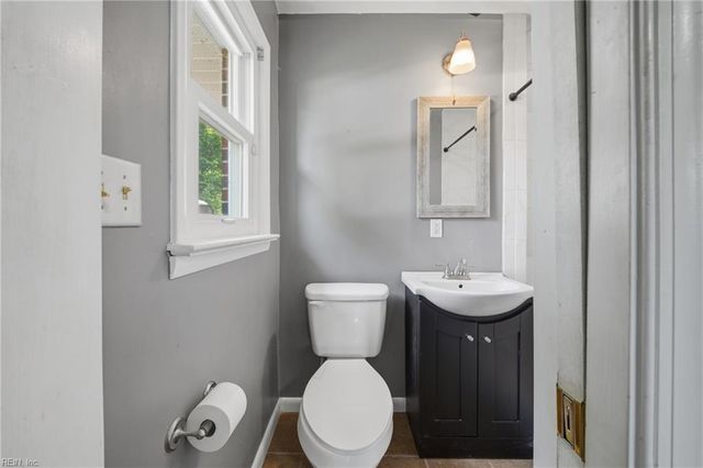 1332 Carlton CT, Norfolk, VA 23503