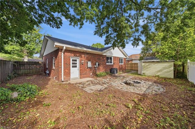 1332 Carlton CT, Norfolk, VA 23503