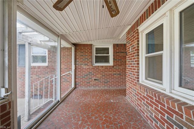 1332 Carlton CT, Norfolk, VA 23503