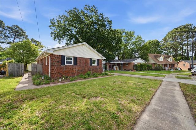 1332 Carlton CT, Norfolk, VA 23503