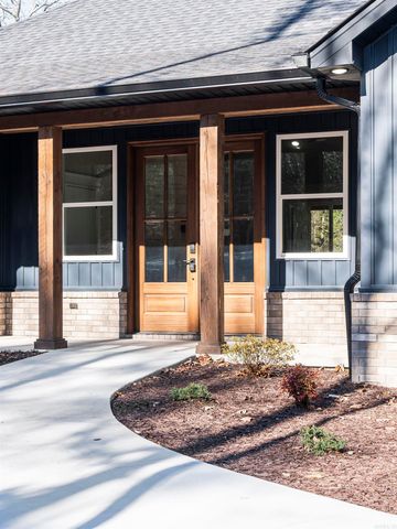 28 Darro Way, Hot Springs Village, AR 71909