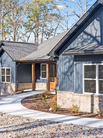 28 Darro Way, Hot Springs Village, AR 71909