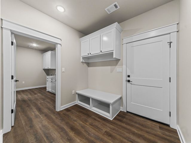 28 Darro Way, Hot Springs Village, AR 71909