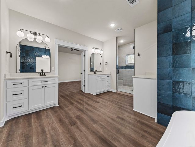 28 Darro Way, Hot Springs Village, AR 71909