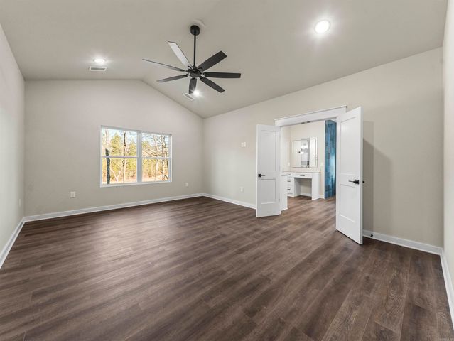 28 Darro Way, Hot Springs Village, AR 71909