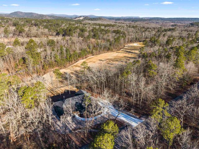 28 Darro Way, Hot Springs Village, AR 71909