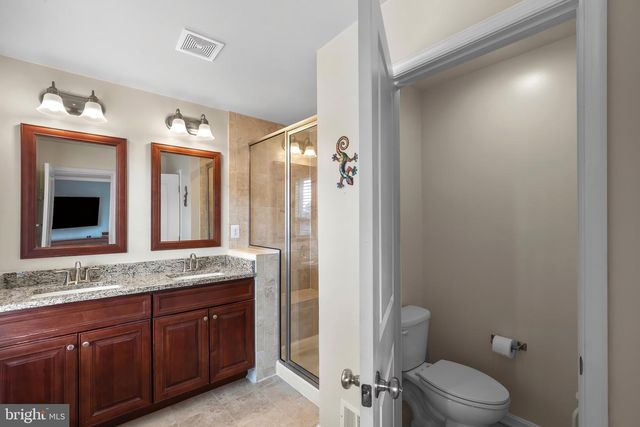 2065 CASE RD, Baltimore, MD 21222