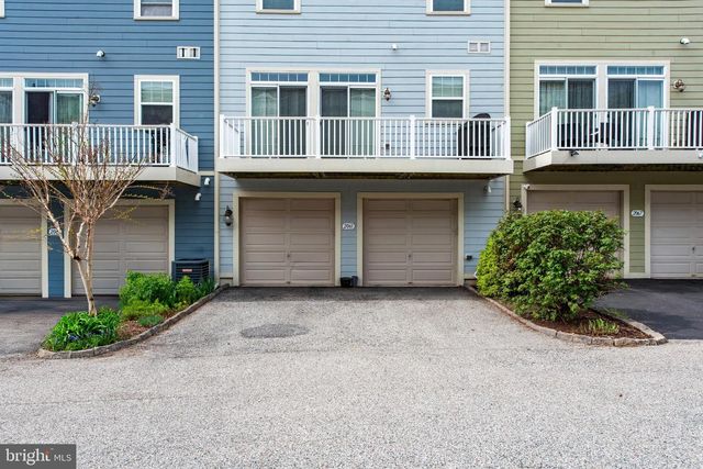 2065 CASE RD, Baltimore, MD 21222
