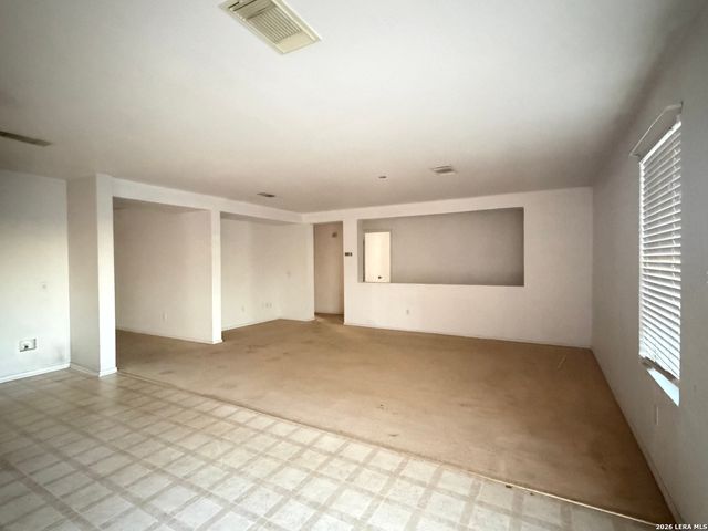 1310 SUNBEND FLS, San Antonio, TX 78224