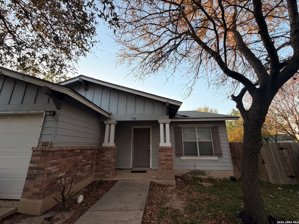 1310 SUNBEND FLS, San Antonio, TX 78224