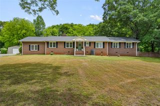 915 Cricket Lane, Anderson, SC 29621