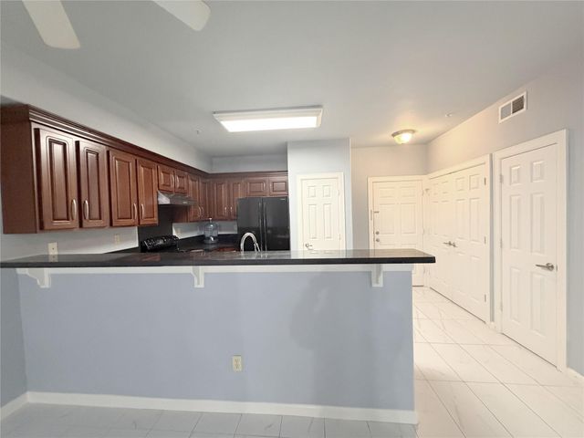 6611 W Sam Houston Parkway S 1G, Houston, TX 77072