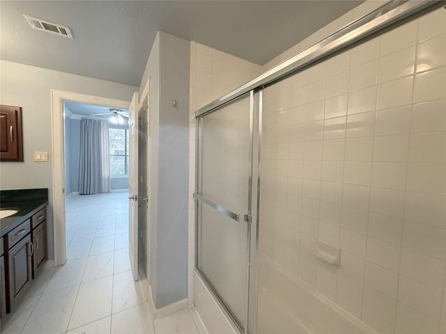 6611 W Sam Houston Parkway S 1G, Houston, TX 77072