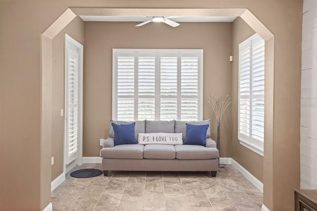 15828 CHESTNUT LN, Tavares, FL 32778