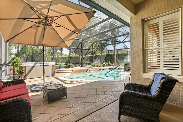 15828 CHESTNUT LN, Tavares, FL 32778