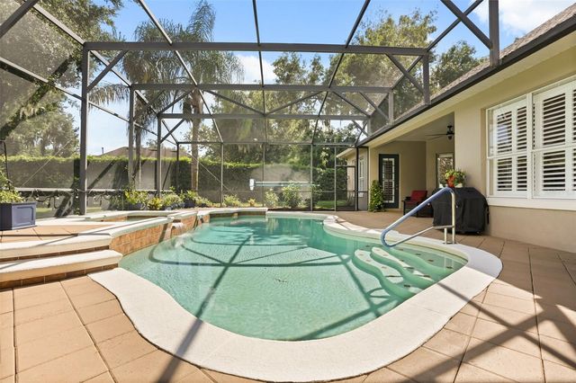 15828 CHESTNUT LN, Tavares, FL 32778