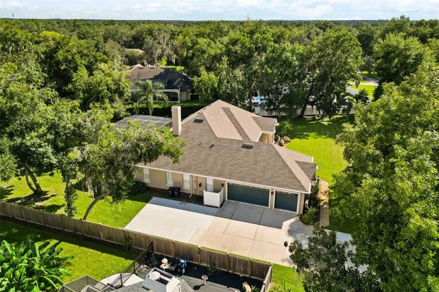 15828 CHESTNUT LN, Tavares, FL 32778