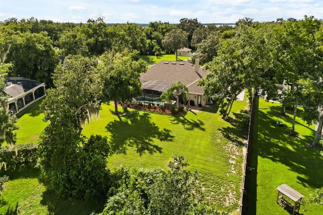 15828 CHESTNUT LN, Tavares, FL 32778