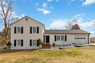 5009 Valley Court, Oakwood, GA 30566