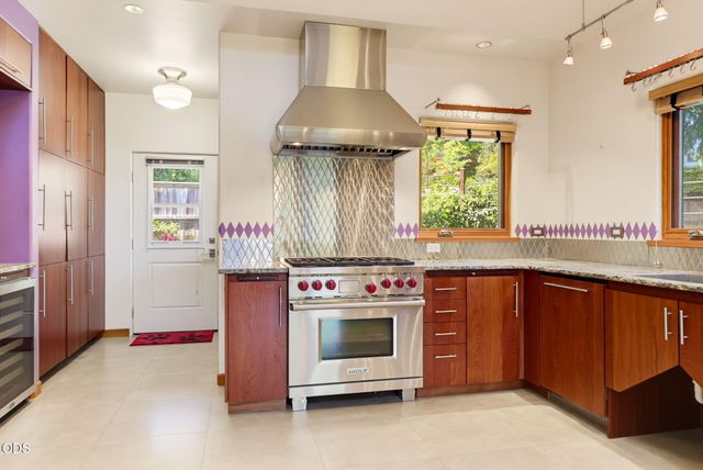400 Allison Street, Ashland, OR 97520