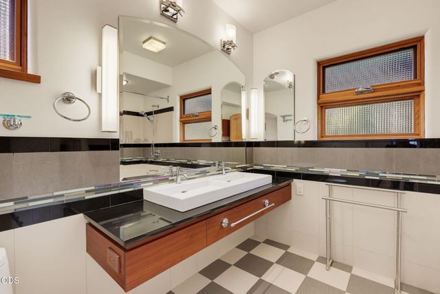 400 Allison Street, Ashland, OR 97520