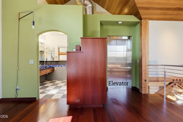 400 Allison Street, Ashland, OR 97520