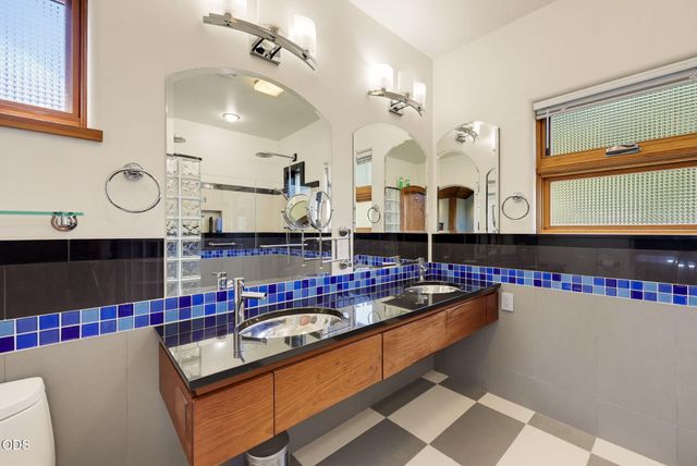 400 Allison Street, Ashland, OR 97520