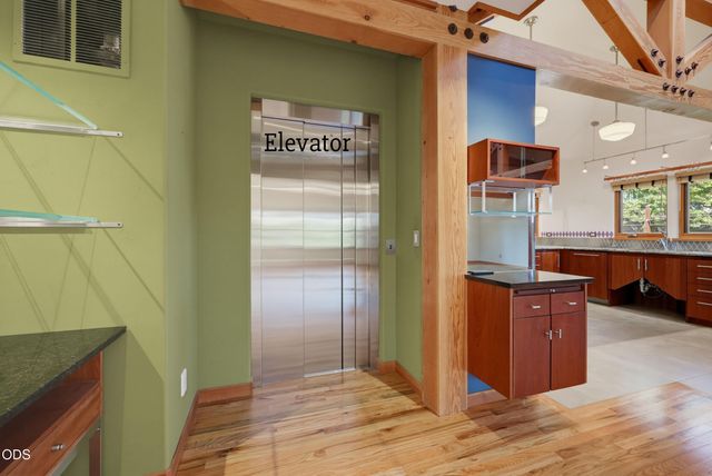 400 Allison Street, Ashland, OR 97520
