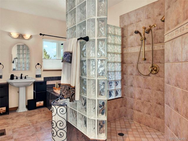 14517 W 57th Place, Arvada, CO 80002