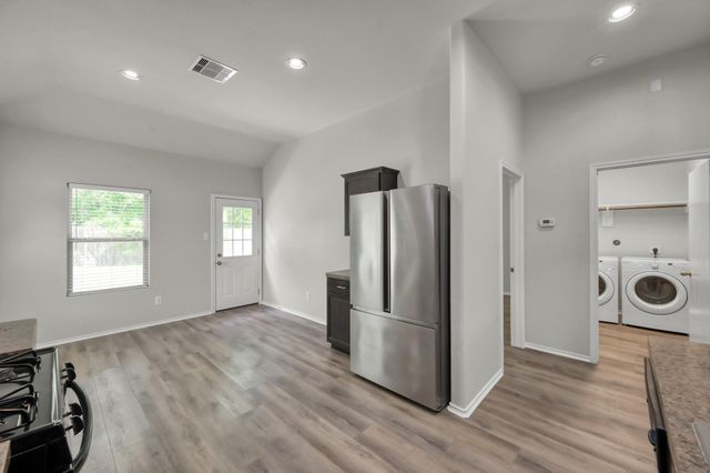 9594 E Woodmark, Conroe, TX 77304