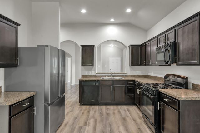 9594 E Woodmark, Conroe, TX 77304