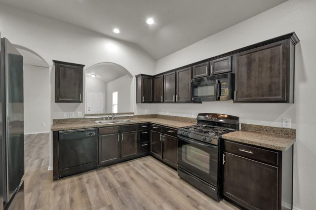 9594 E Woodmark, Conroe, TX 77304